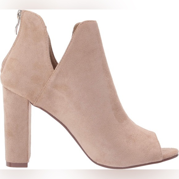 COPY - Tan, crème nude booties heels size 6.5 - Picture 1 of 5